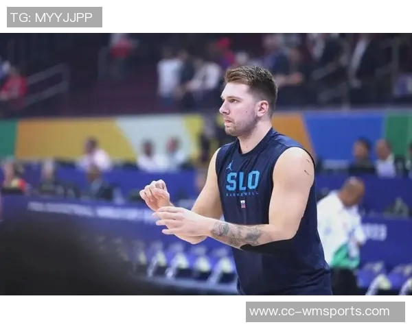 斯玛特强调东契奇在进攻与防守两端都需承担重任与高标准要求