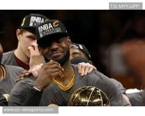 詹姆斯透露16冠军队友仍在群聊中筹备十周年聚会活动 詹姆斯透露16冠军队友仍在群聊中筹备十周年聚会活动